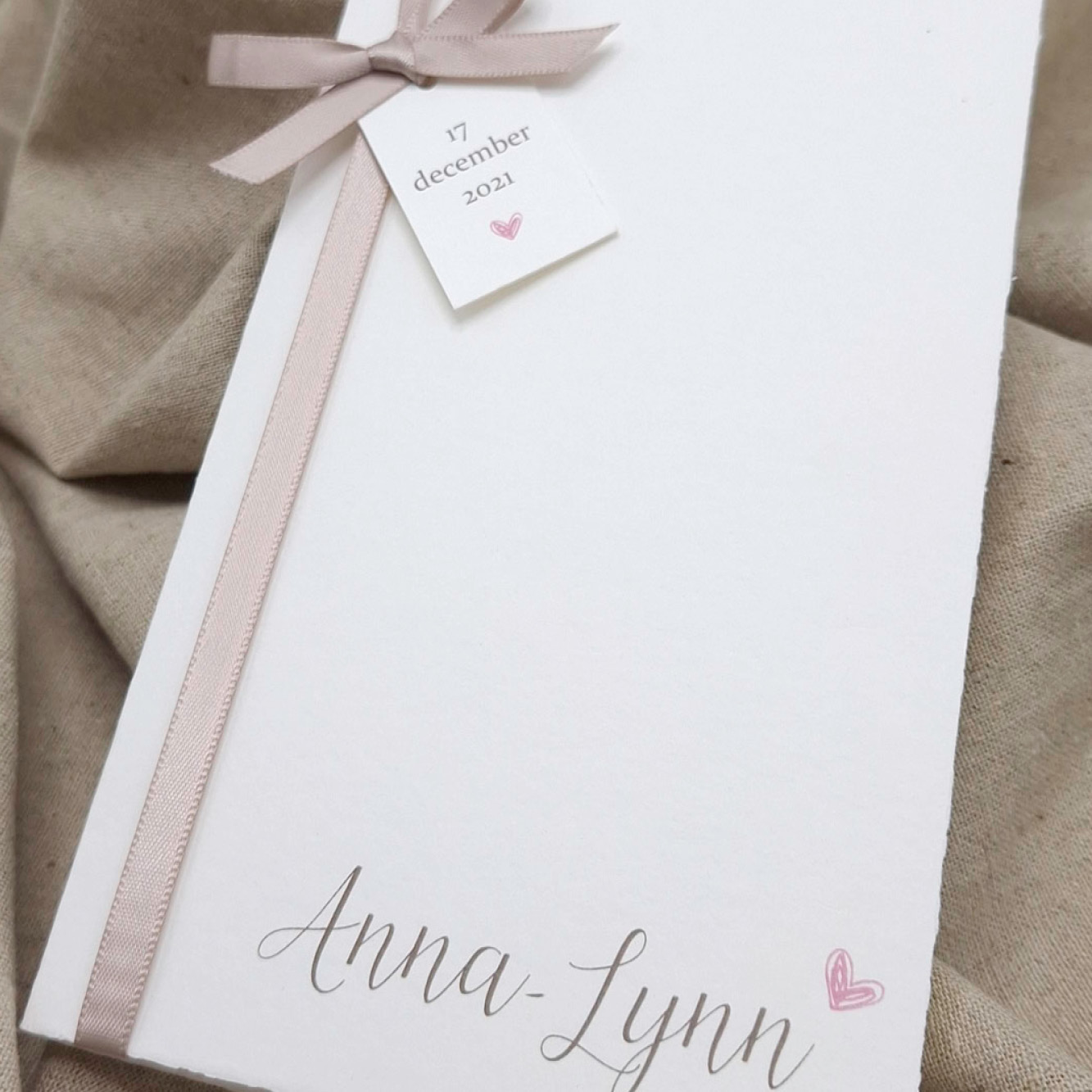 Taupe lint handgestrikt